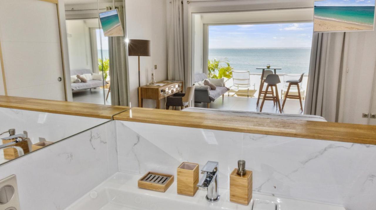 Official Page "Residence Bleu Marine" - Sea View Apartments & Studios - Saint-Martin French Side Grand Case Eksteriør billede