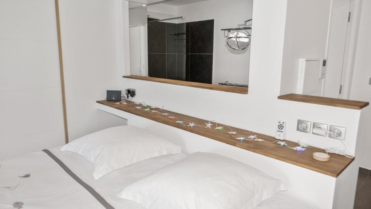 Official Page "Residence Bleu Marine" - Sea View Apartments & Studios - Saint-Martin French Side Grand Case Værelse billede